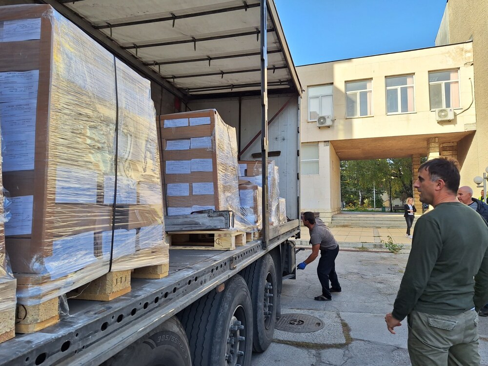 Областна администрация Разград прие изборните бюлетини