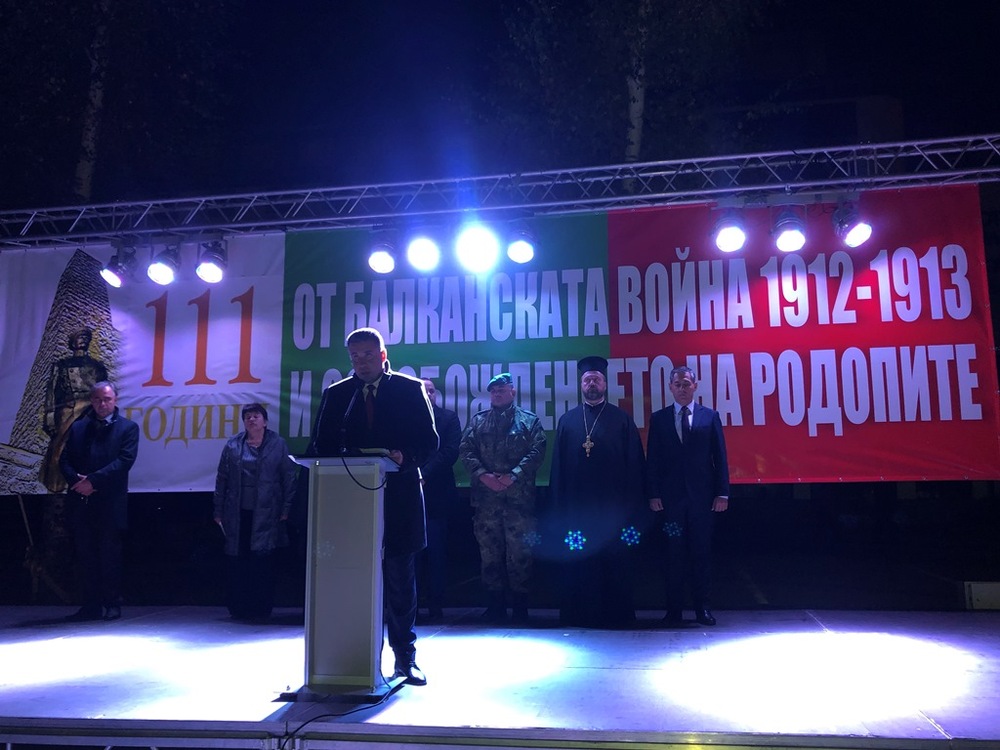 ОА Смолян: Областният управител Захари Сираков почете подвига и саможертвата на героите, дали живота си за Освобождението на Родопите