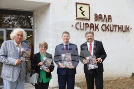 Сливен - изложбена зала "Сирак Скитник" - Кирил Вълчев - посещение