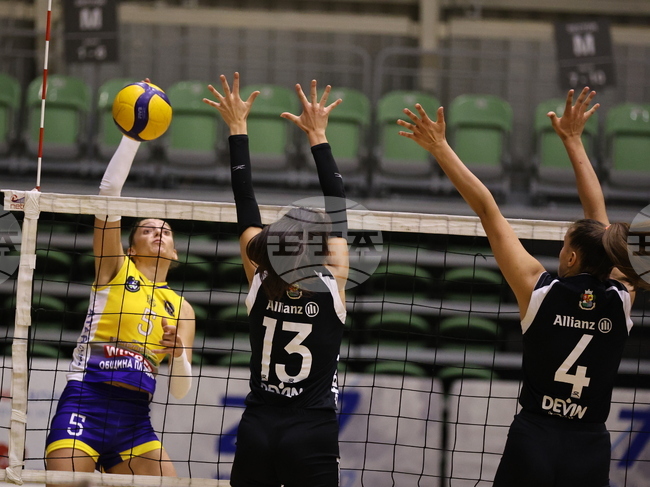 Славия (София) се наложи над Марица 2022 в женското волейболно първенство и записа пети успех в осем мача