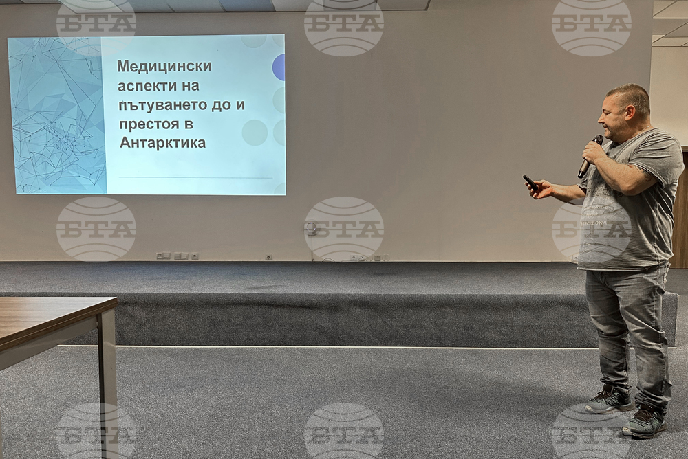 Ахелой - Българският кораб "Св. св. Кирил и Методий" - експедиция "ANTARSUP-23" - нови научни прибори