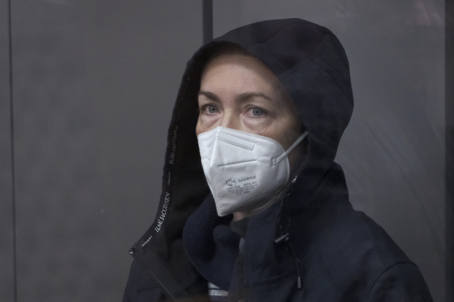 Руски съд удължи предварителното задържане на журналистка от радио "Свободна Европа" до 5 февруари 2024 г.