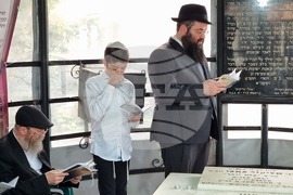 Силистра - Мемориален комплекс на равина Елиезер Папо - молитва за мир