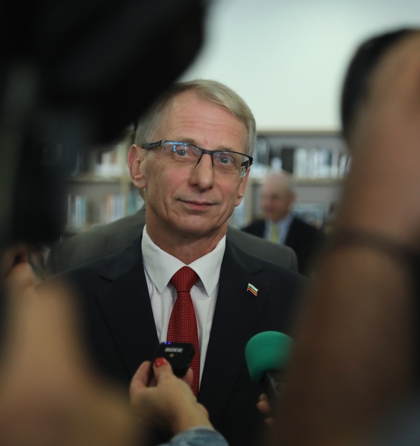 Премиерът акад. Денков: По-добре да съберем свръхпечалбите на „Лукойл“, отколкото да бързаме с отмяна на дерогацията