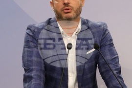 Парламент - Делян Добрев - пресконференция