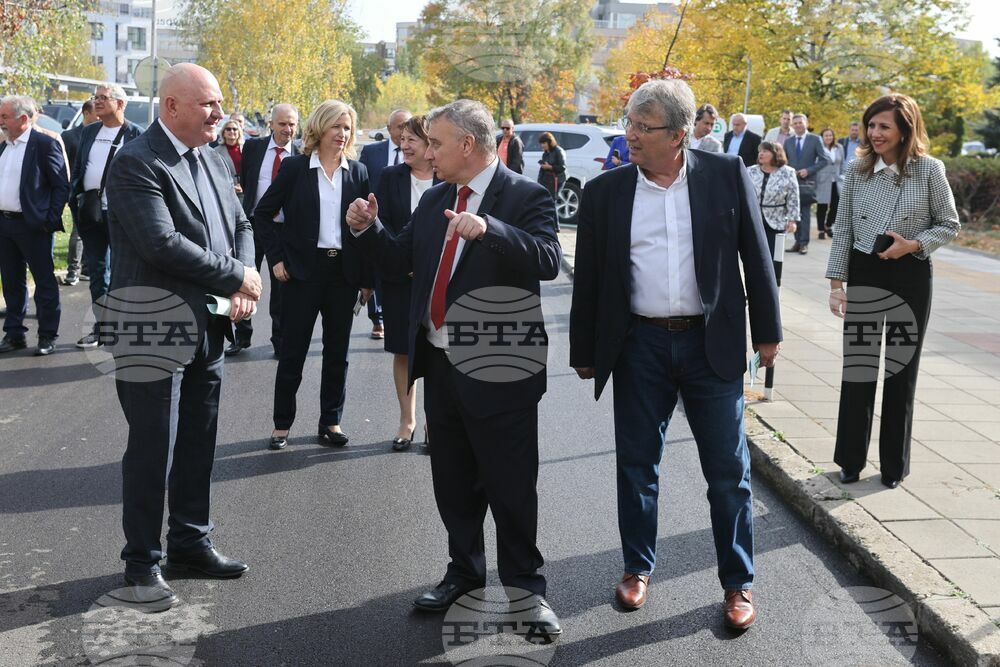 УНСС - фотоволтаичен парк - откриване
