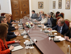 Илияна Йотова - Роберто Фико - среща