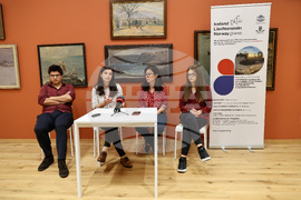 Пловдив - „Представяне на реставраторски процеси" - презентация