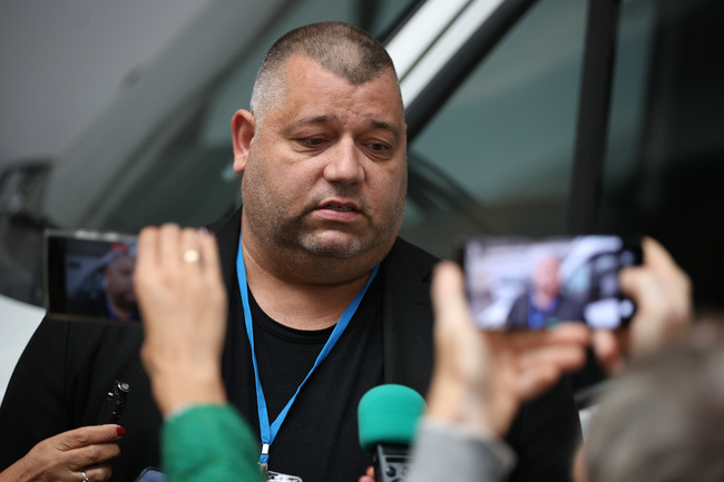 Само един член на секционна комисия не се е явил навреме в началото на изборния ден в Благоевград
