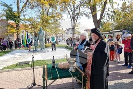 Ямбол - Паметник на ямболските учители - народни будители - откриване