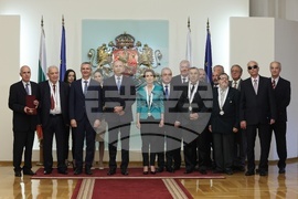 Румен Радев - държавни отличия - удостояване