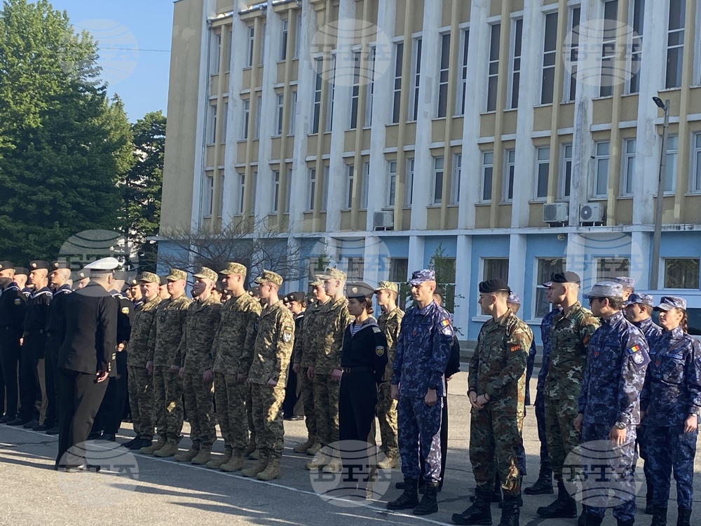 Украински курсанти започват обучение в Морско училище