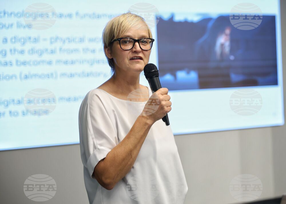 Бургас - Регионална библиотека "Пейо К. Яворов" - Анита Айхингер - посещение