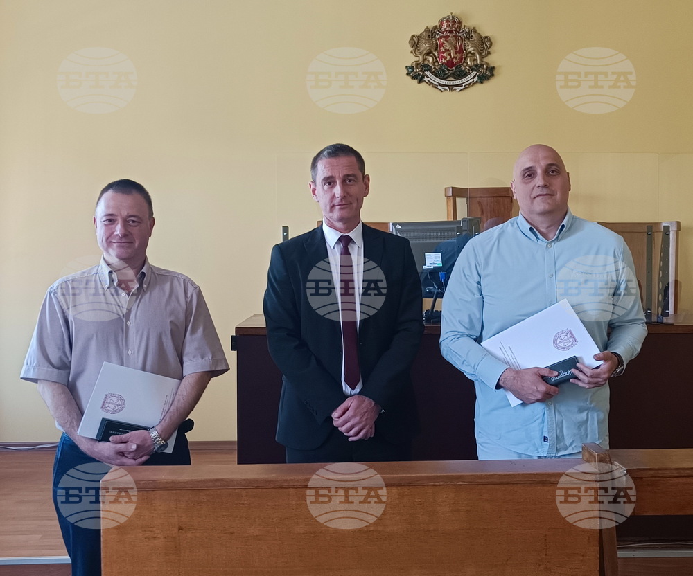 Двама прокурори встъпиха в длъжност в Окръжна прокуратура - Плевен
