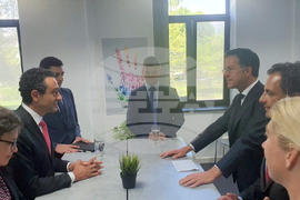 Даниел Лорер  - Марк Рюте - среща