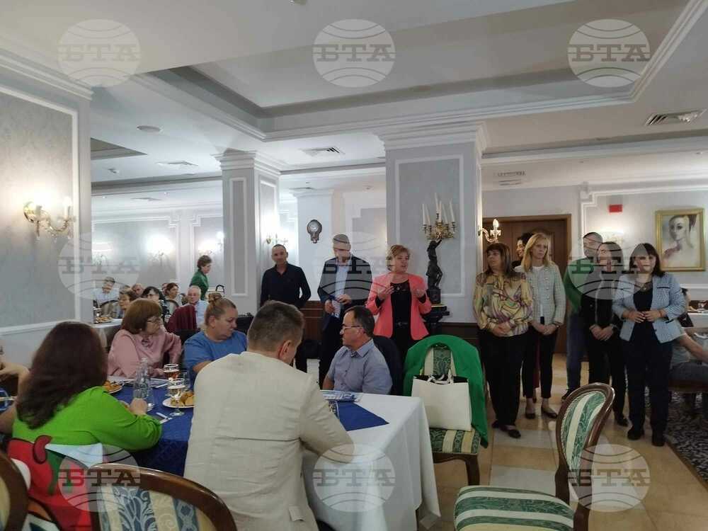 Кандидатът за кмет на Силистра Ивелин Статев се срещна с учители от общината