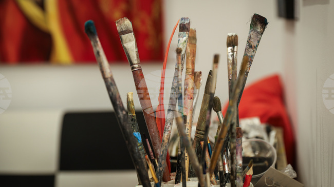 Никола̀ Пусен - класикът, който преосмисли европейската живопис, е починал на тази дата преди 360 години