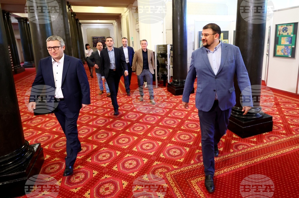 Парламент - “Продължаваме промяната“ - антиинфлационни мерки - представяне