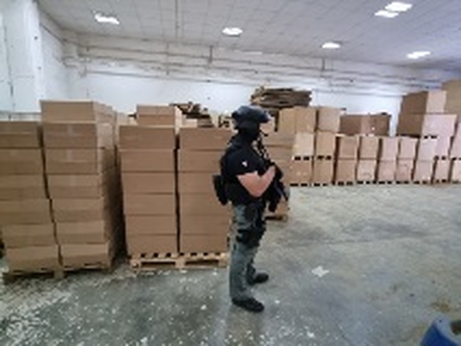 Заместник-директорът на ГДБОП: В разкритата в Ботевград фабрика за цигари е осъществяван пълен производствен цикъл за нелегалния пазар
