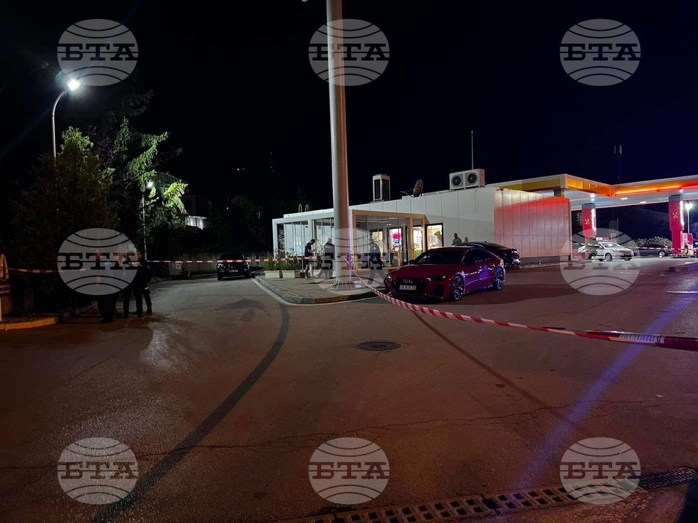 Продължава издирването на заподозрени за снощната стрелба в София