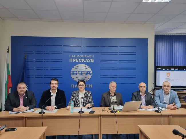 Пресконференция на Коалиция "Продължаваме промяната - Демократична България" в Плевен