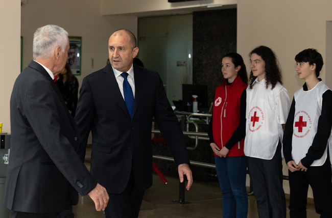 Президентът Румен Радев: Българският червен кръст е еталон за съпричастност, солидарност и единение