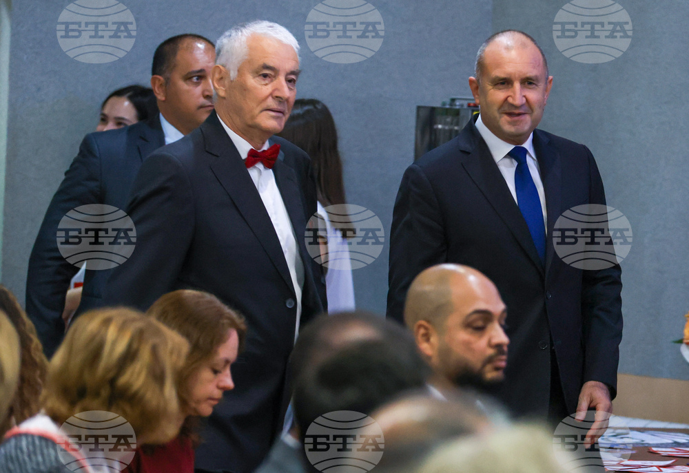 BTA Director General Presents Commemorative Coin Celebrating BTA's 125th Anniversary to Bulgarian Red Cross Chair Hristo Grigorov