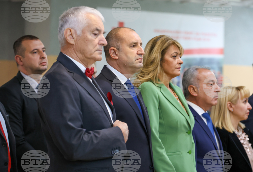 BTA Director General Presents Commemorative Coin Celebrating BTA's 125th Anniversary to Bulgarian Red Cross Chair Hristo Grigorov
