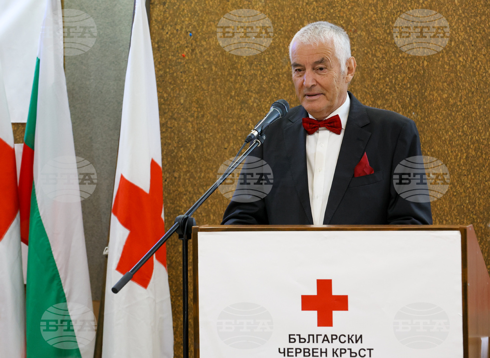 BTA Director General Presents Commemorative Coin Celebrating BTA's 125th Anniversary to Bulgarian Red Cross Chair Hristo Grigorov