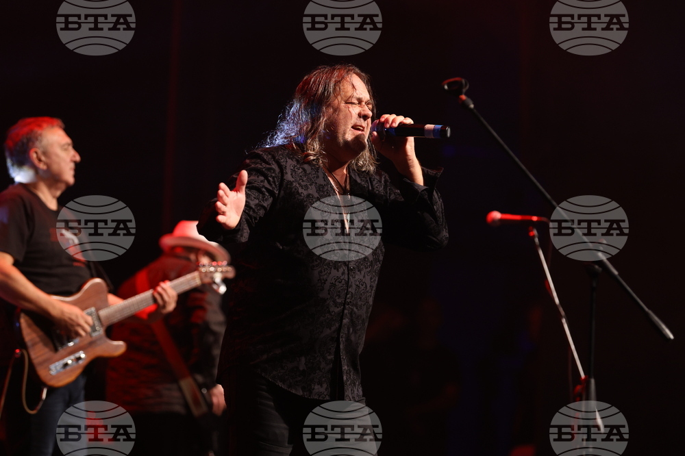 НДК - концерт „Рок поезия“