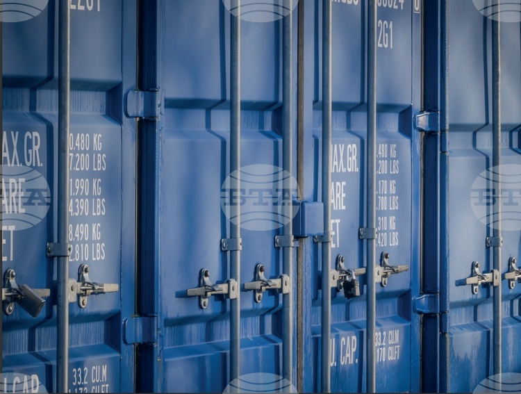 Exports to Third Countries Down by 2.4% in January-September Y/Y