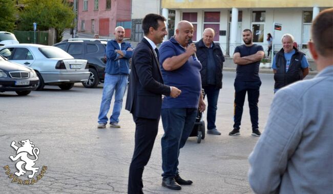 Възраждане: Деян Николов и Борислав Иванов на среща в с. Кътина