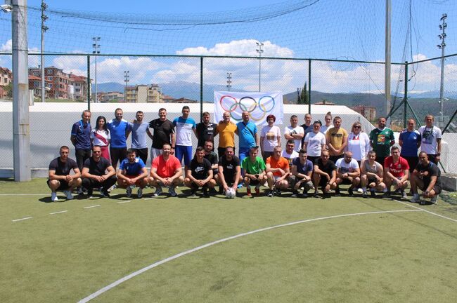   Студенти и преподаватели от ЮЗУ „Неофит Рилски“ отбелязаха Деня на българския спорт