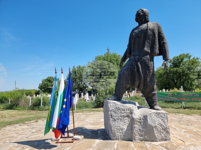 Доброволци продължават да работят по облагородяването на ямболското село Бояджик