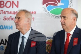 Летище София - Агенция „Митници" - DEA - Агенция за борба с наркотиците на САЩ - инициатива