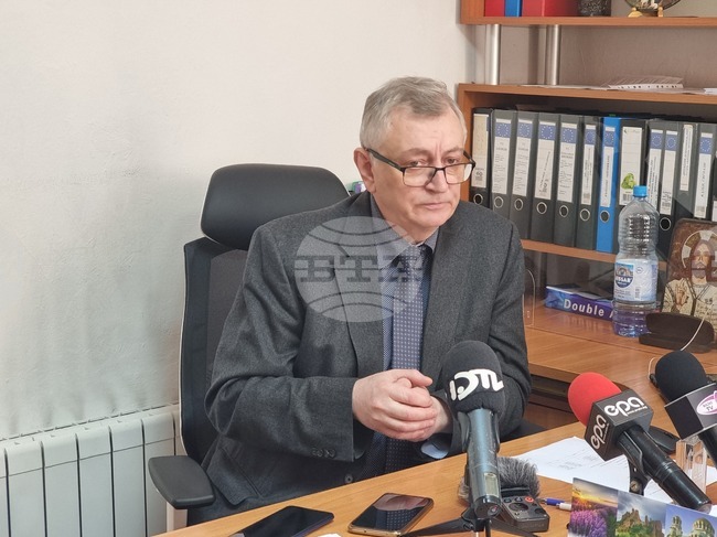 Над 60 ученици не се явиха на матурата по български език и литература в област Ямбол