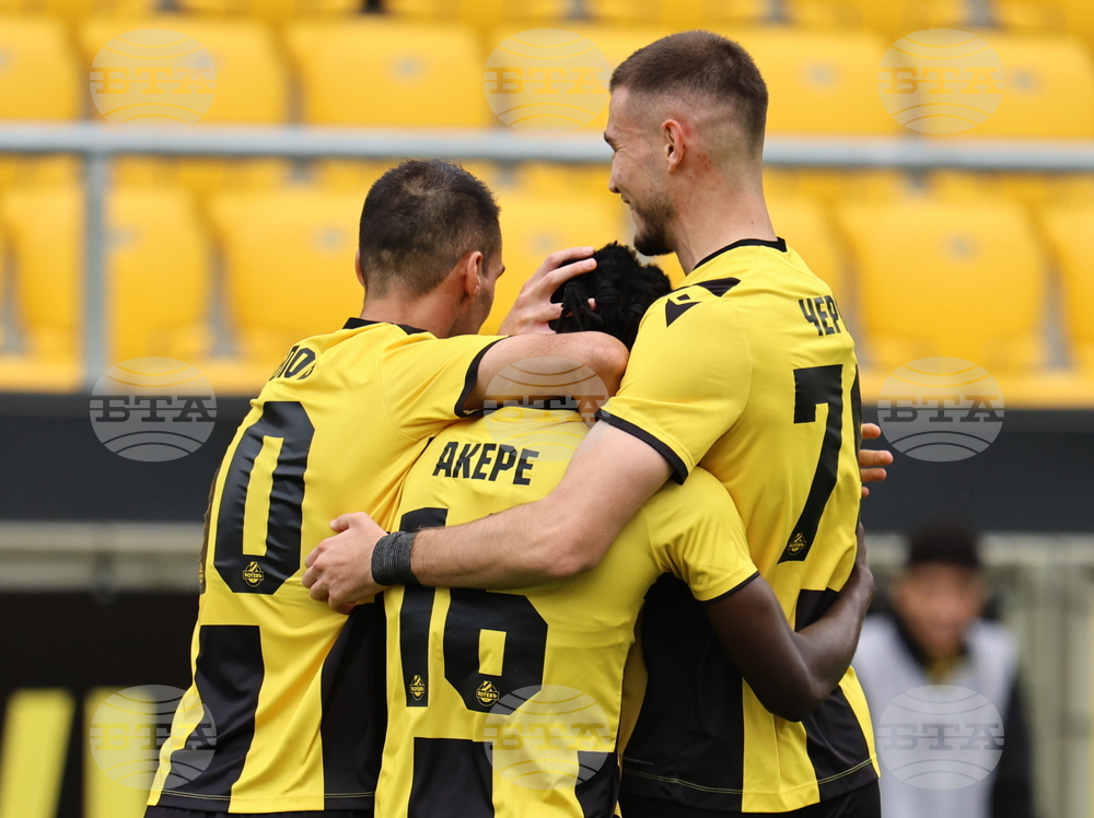 Пловдив - Футбол - Ботев (Пловдив) - Локомотив (София)