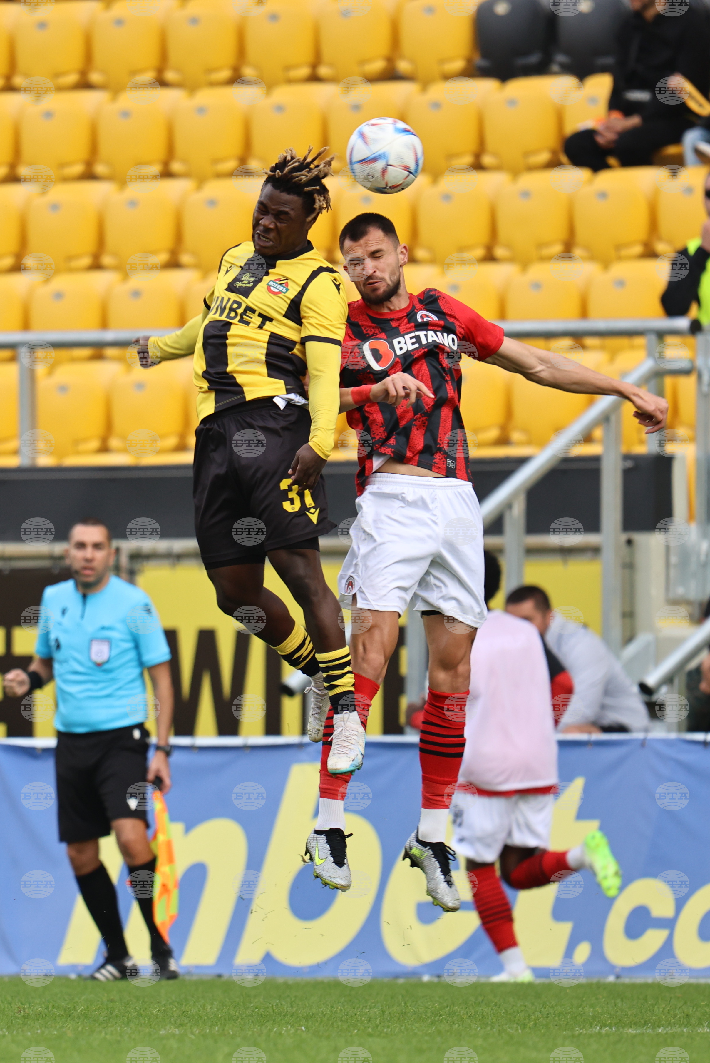 Пловдив - Футбол - Ботев (Пловдив) - Локомотив (София)