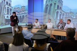 Книга - "17 уикенда" - представяне