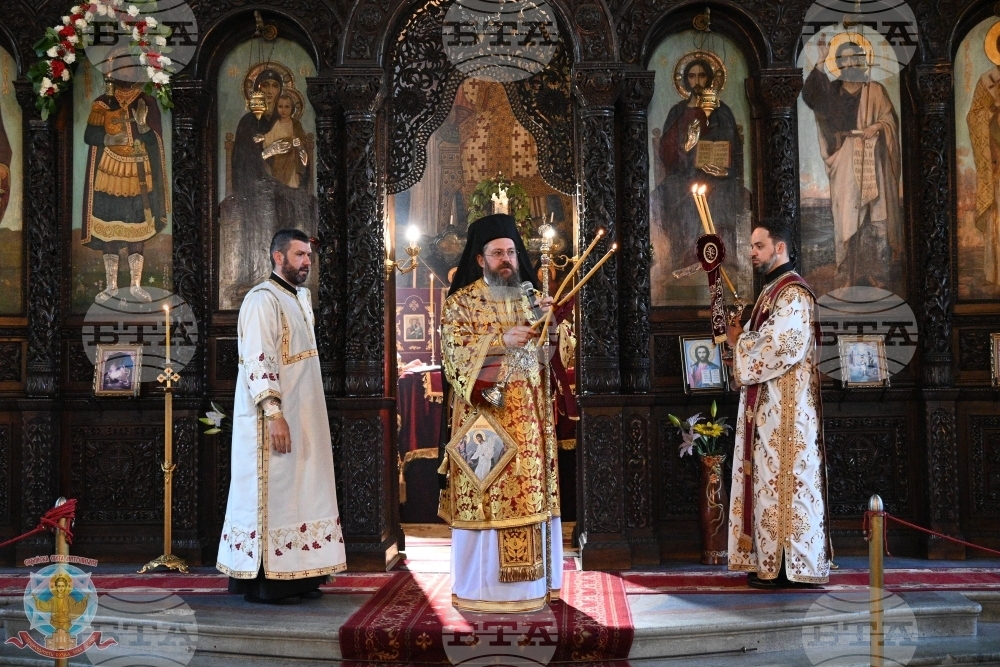 Столичният храм "Св. Николай Софийски" тържествено почете паметта на своя светец-покровител