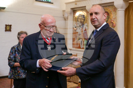 Германия - Румен Радев - проф. д-р Герд-Винанд Имайер - почетен знак