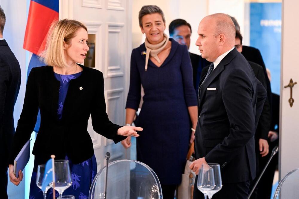 Кючюк от либералната среща на върха: Европа да приобщава страните кандидатки - въпрос на сигурност е