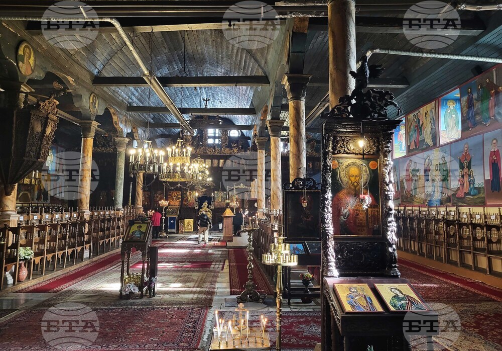 Самоков - Митрополитска църква  „Успение Богородично"