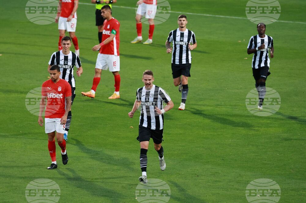 Локомотив Пловдив трансферира централния защитник Мартин Паскалев в Сараево и взе поляк на негово място