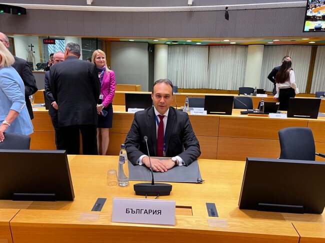 Министърът на отбраната Драгомир Заков участва в редовното заседание на Съвет „Външни работи/Отбрана“ на ЕС