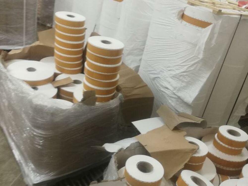 Задържаха близо 22 тона опаковки за цигари и филтърна хартия в района на "Дунав мост 2" при Видин