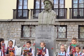 Самоков - Ден на народните будители - паметници - почит