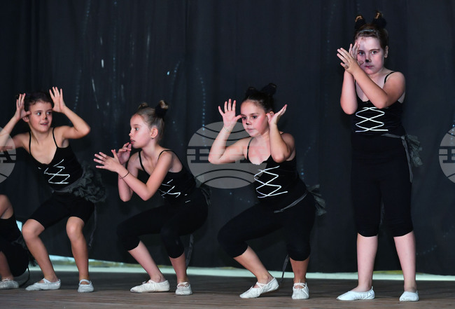 Село Свещари - школа "Фортисимо" - юбилеен спектакъл