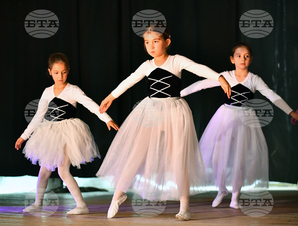 Село Свещари - школа "Фортисимо" - юбилеен спектакъл