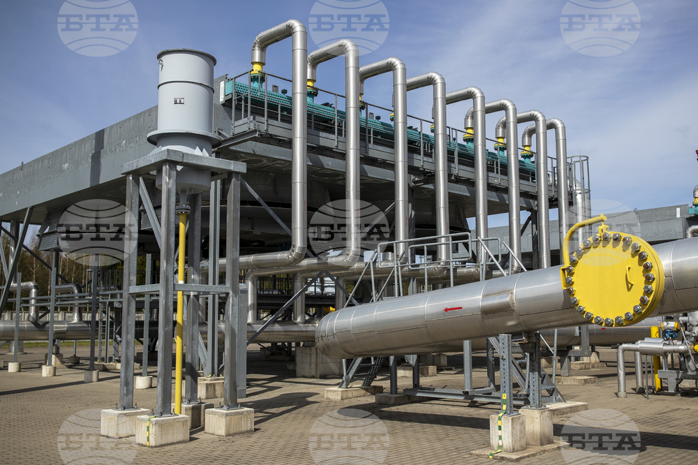 "Газпром" продължава да доставя газ за Европа през Украйна